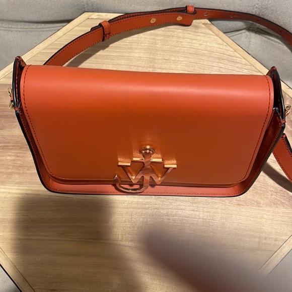 JW Anderson Anchor Logo Leather Box Crossbody Bag - Picture 8 of 17